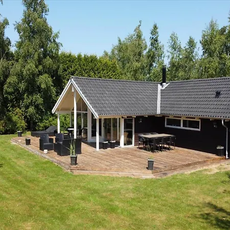 M142-vaeggerlose-baeverstien-18 * Bøtø By